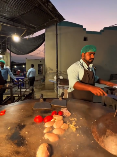 @wefoodiepk