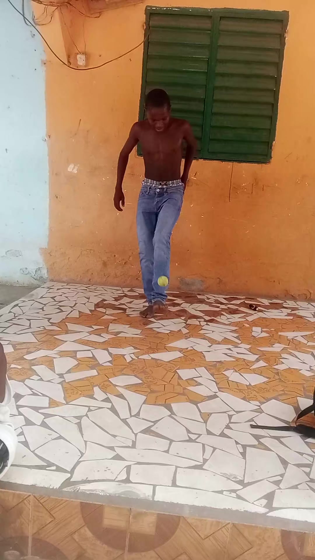 @Messi Tallideing 🧠⚽☠️🇬🇲❤️