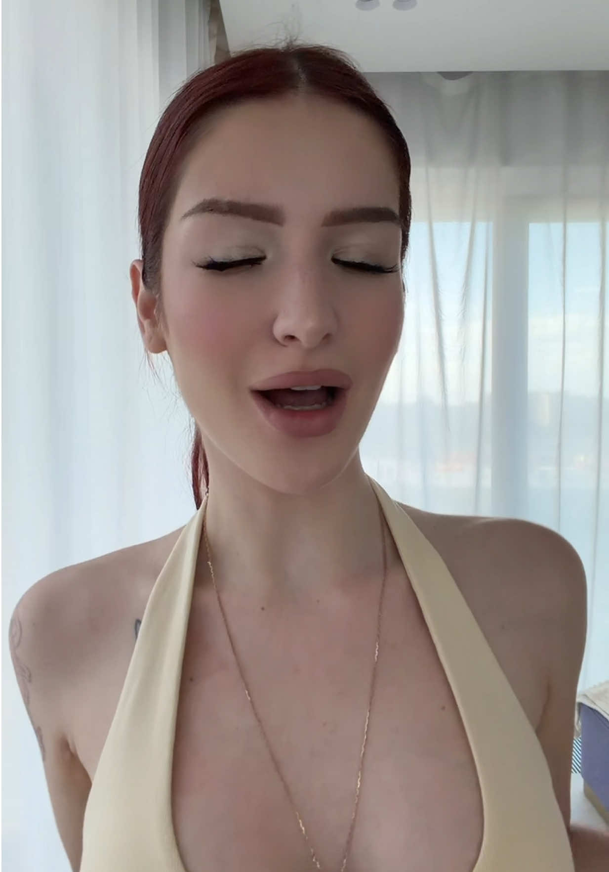 @theyurina