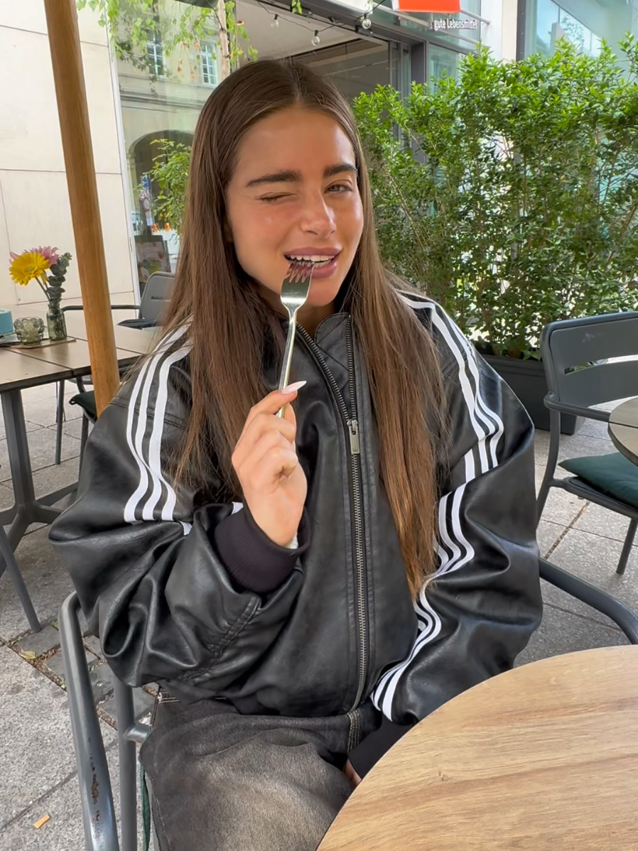 @Noa Kirel