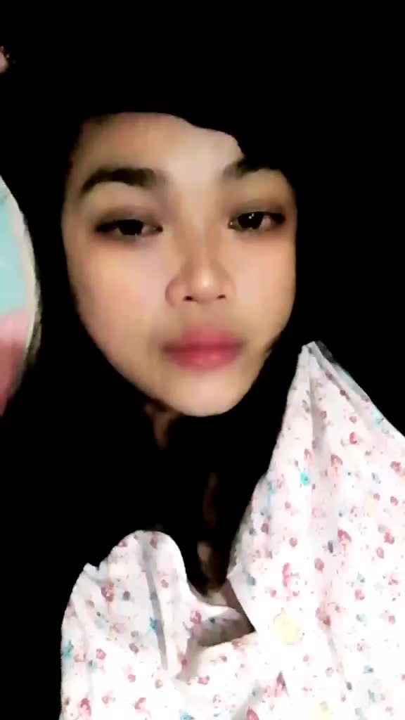 @Yuni adam😘