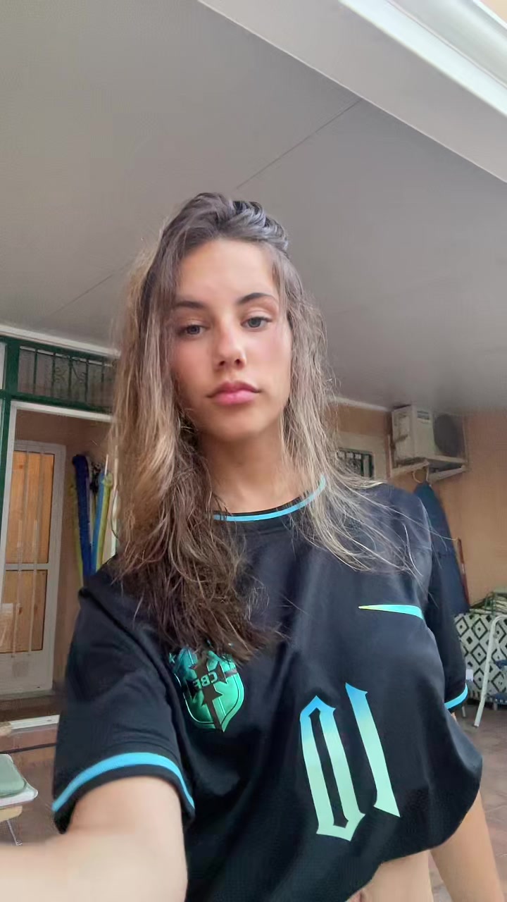 @𝐿𝑜𝓀𝒾 🌙