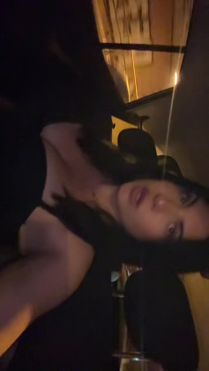 @elena