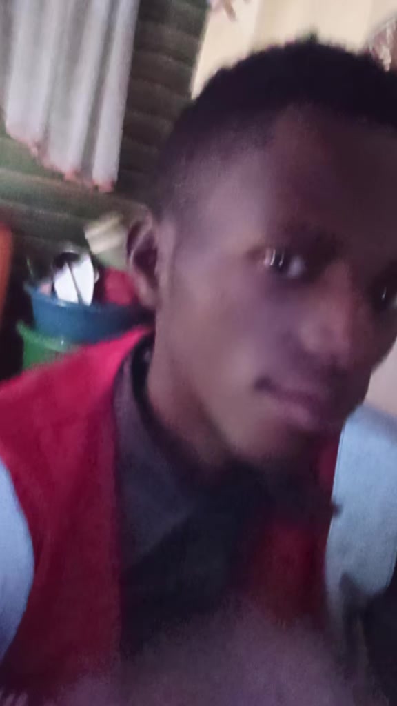 @Laurent Simpanzye