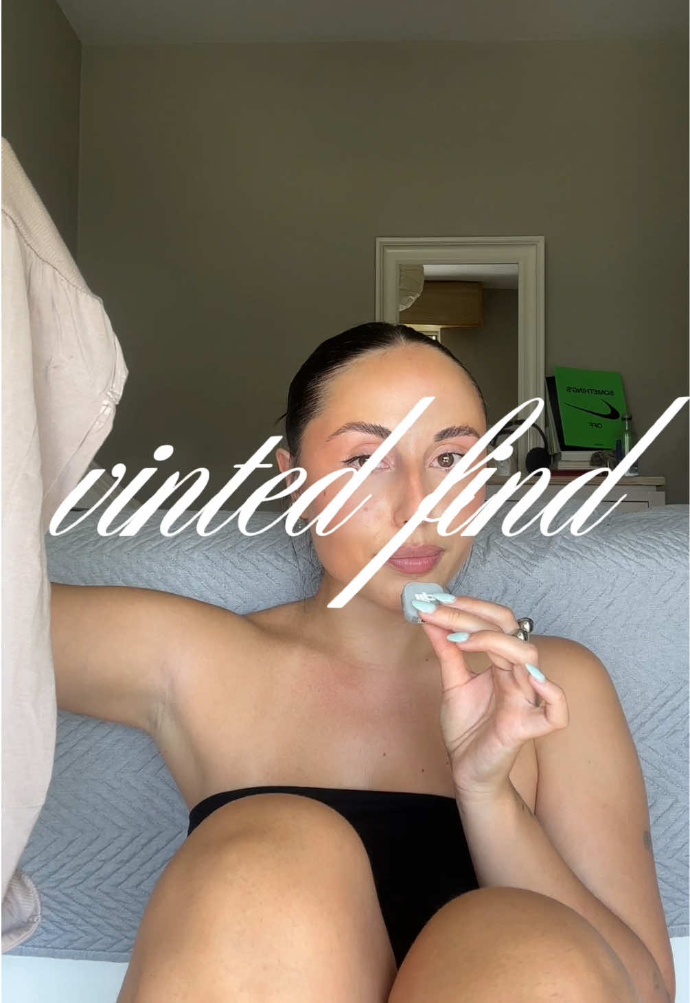 @laura ☆⋆ ˚｡⋆