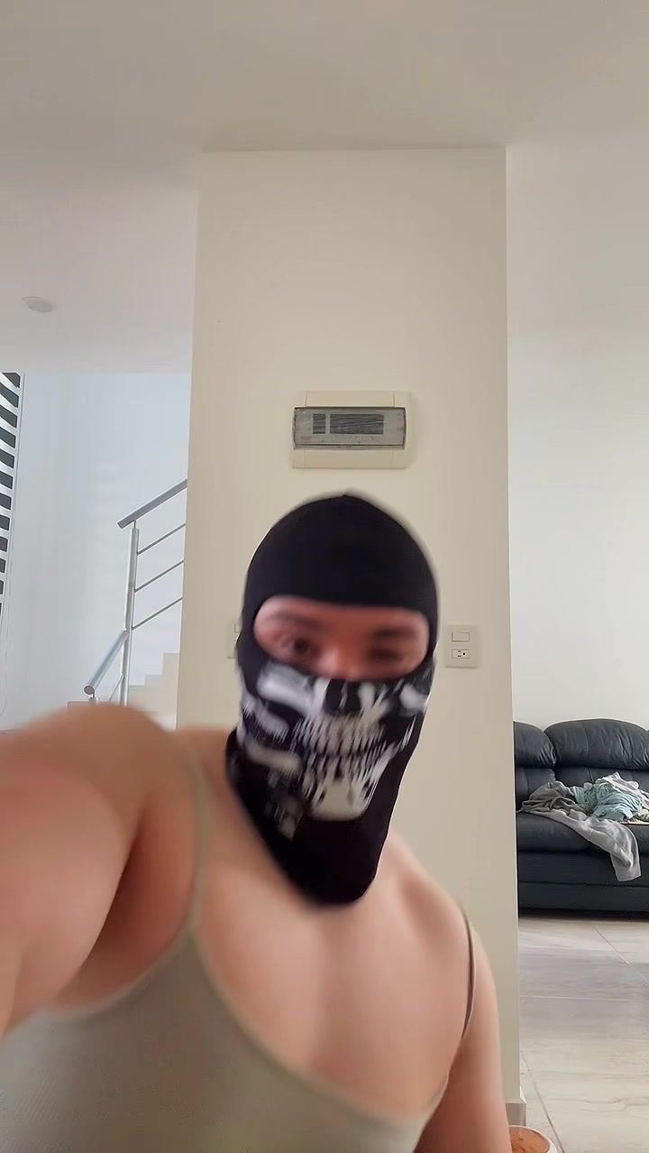@whoisbeomm