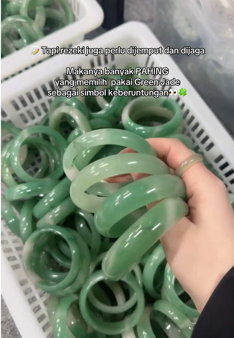 @Zupazupazuu Crystal Jewelery