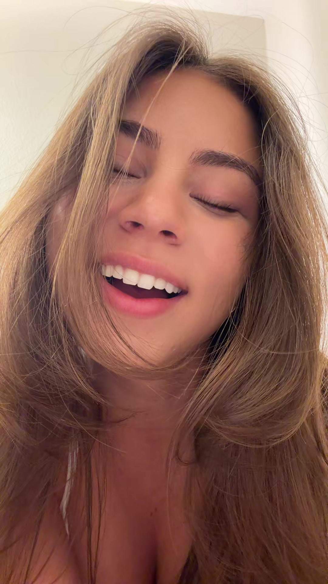 @theminicaryn