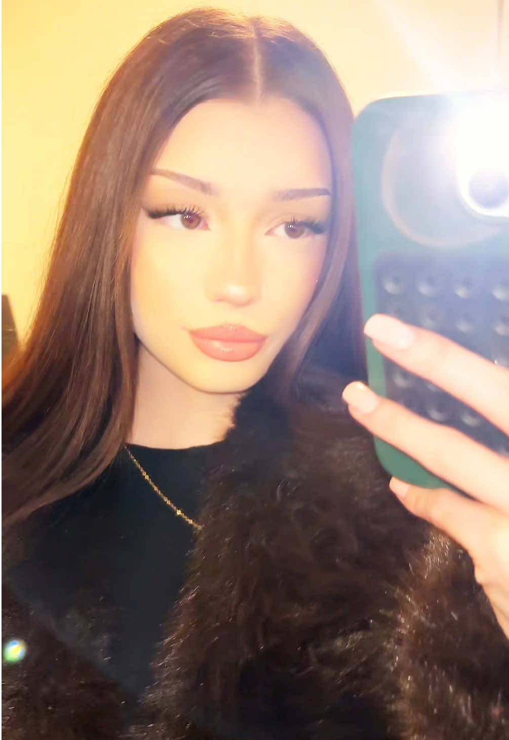 @𝒜𝓃𝒶