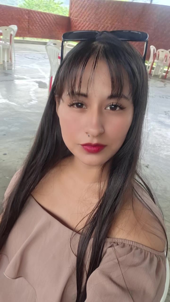 @🦋A'naly Chuquihuanga🥰🍒😘