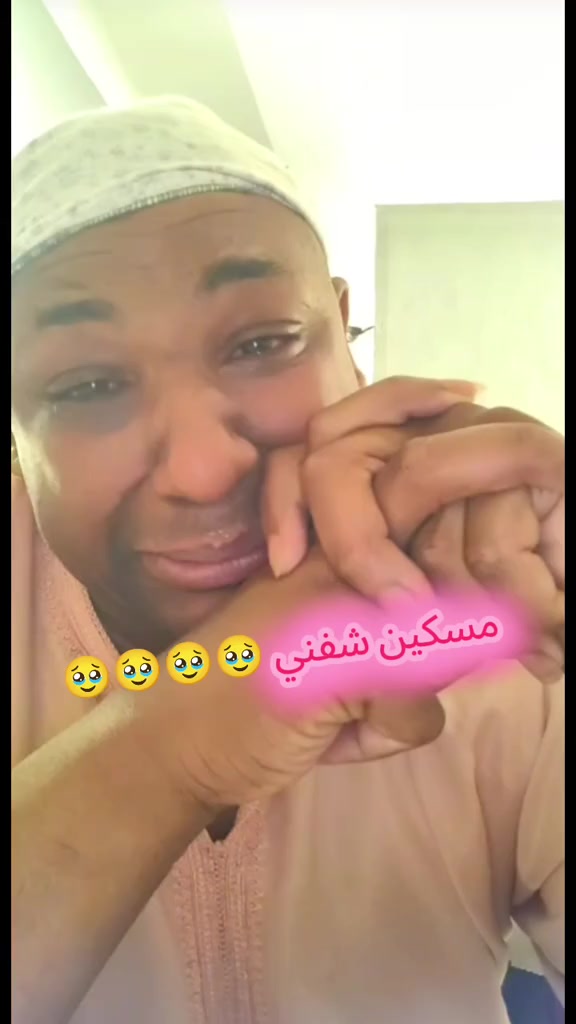 @chahinez_