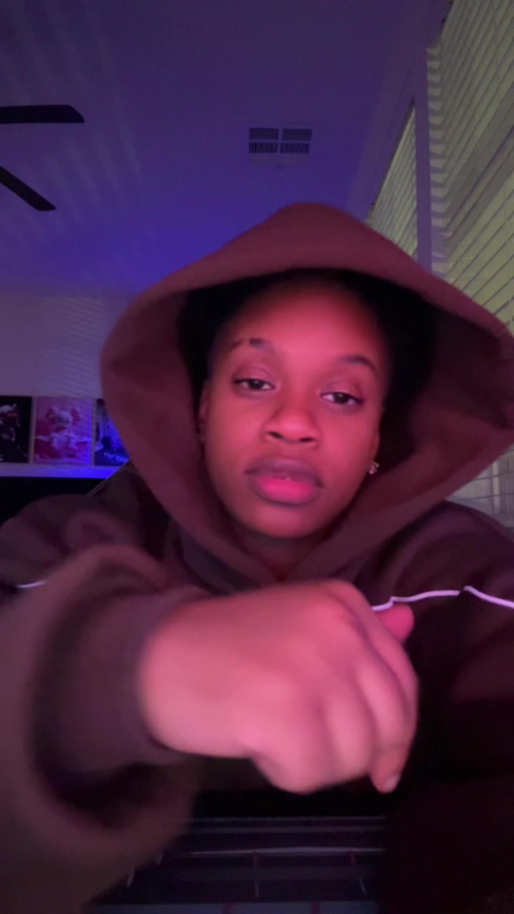 @Shay 💙🥶🦋