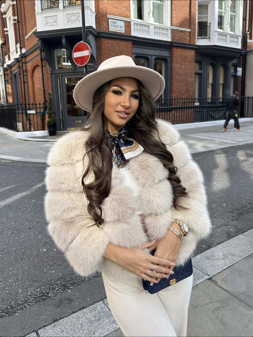 @BELLA LUXE