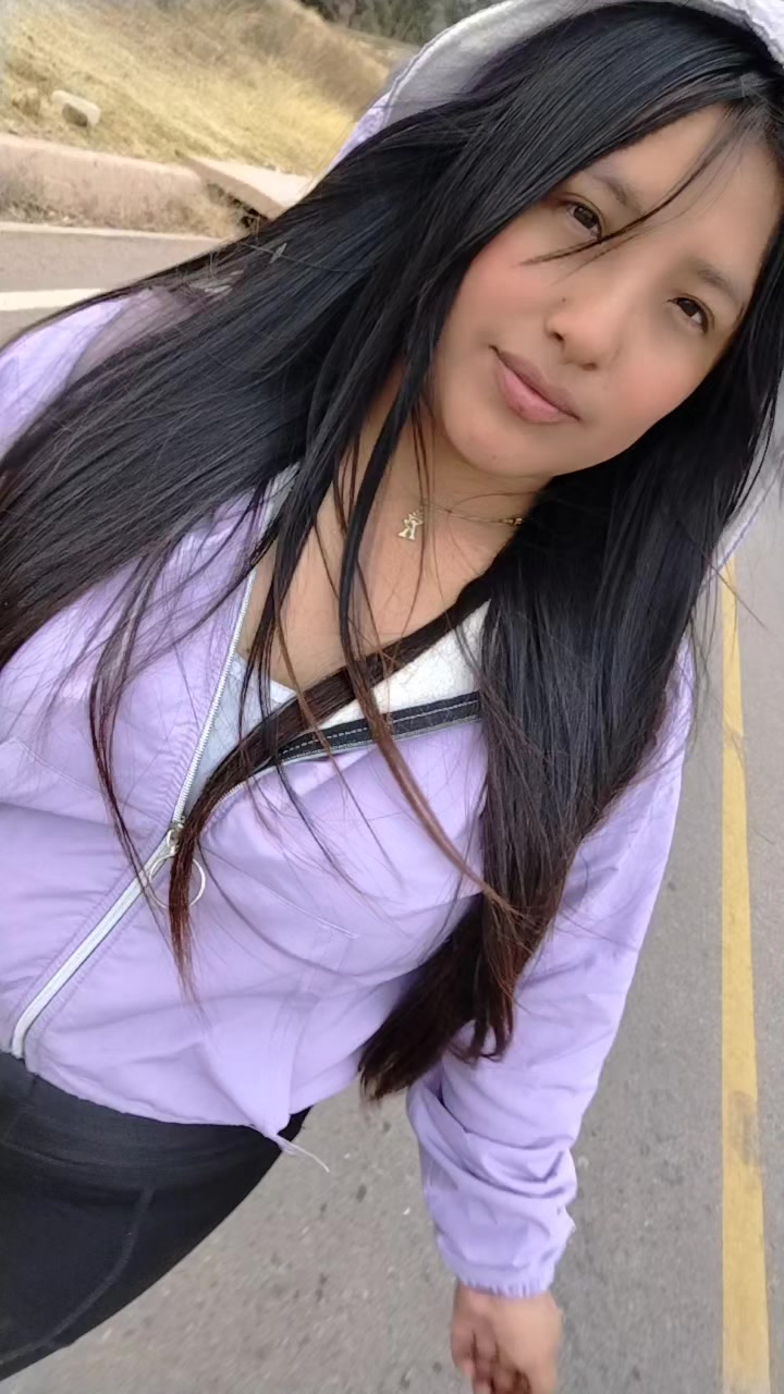 @👑Liz🖤💜