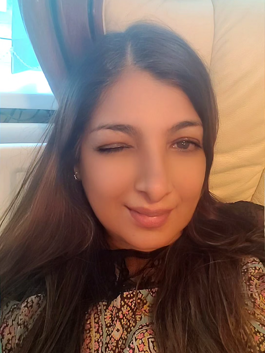 @Nisha UK ❤️