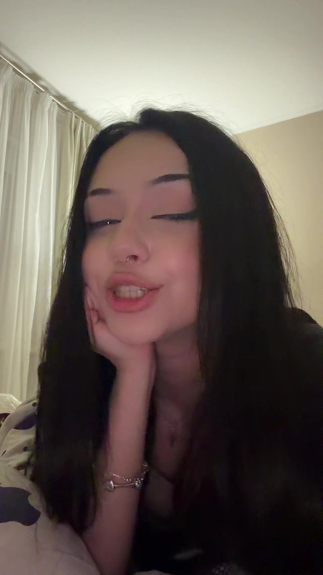 @yananavaaa