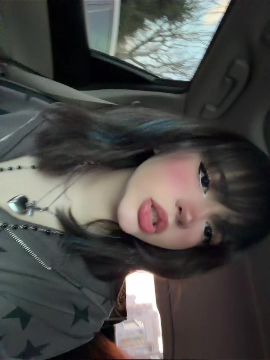 @Mehrsa