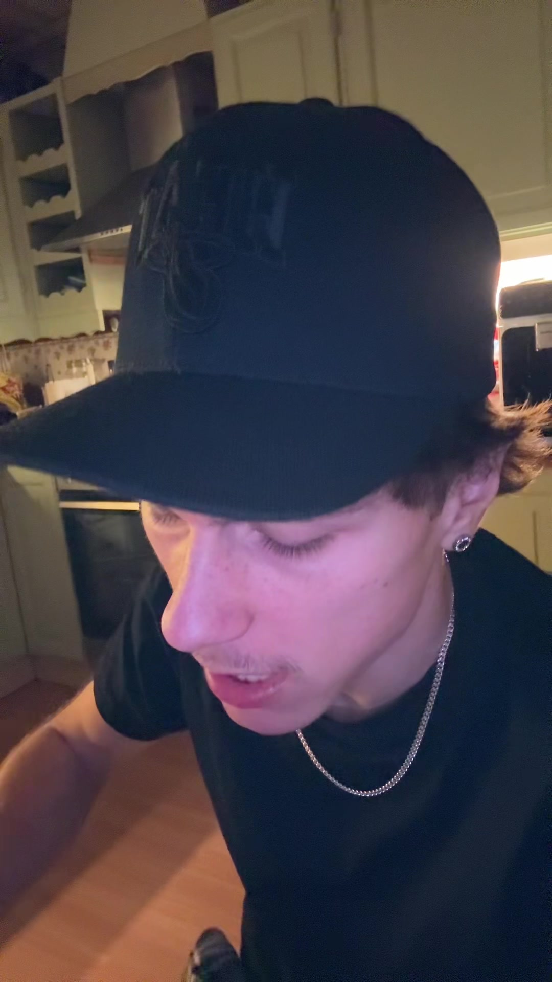@Knuten