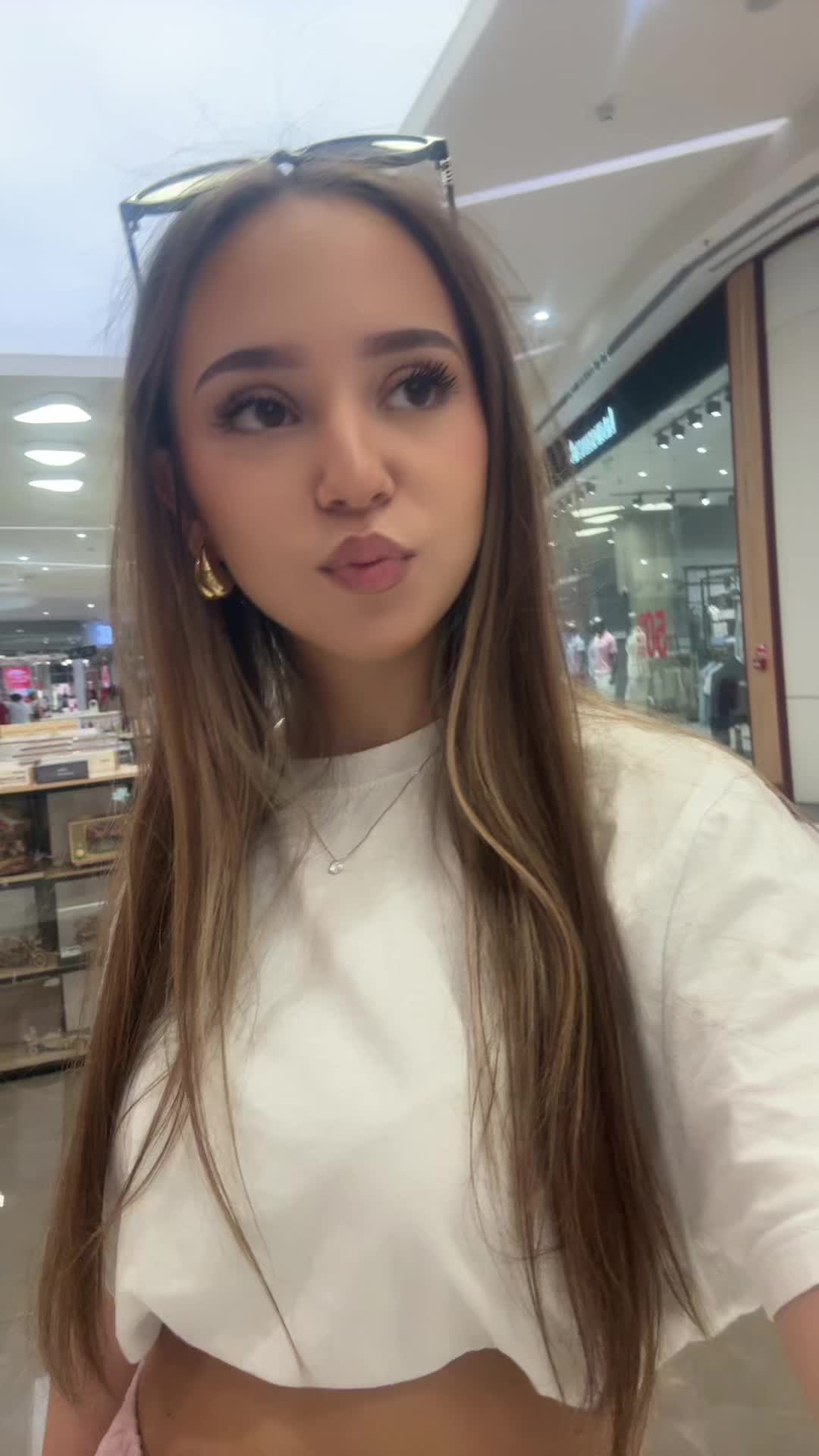 @izabela