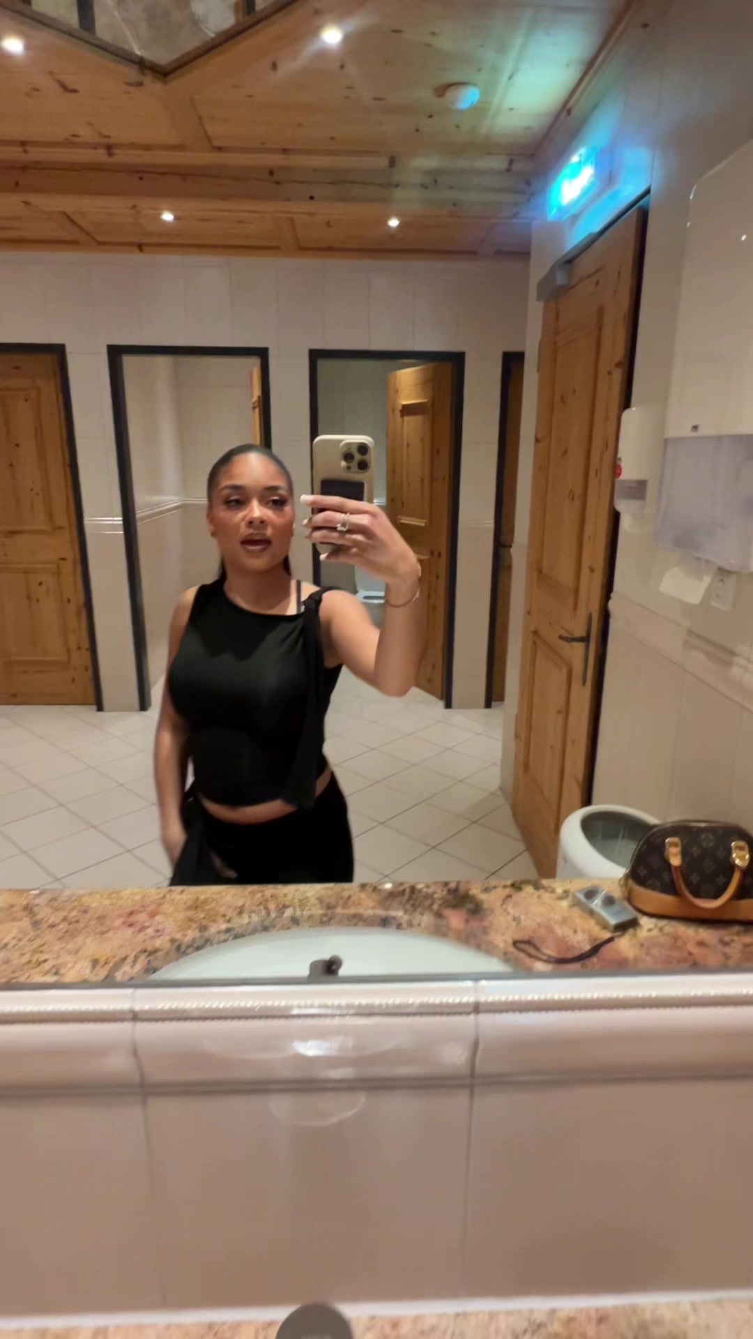 @Isiii💋