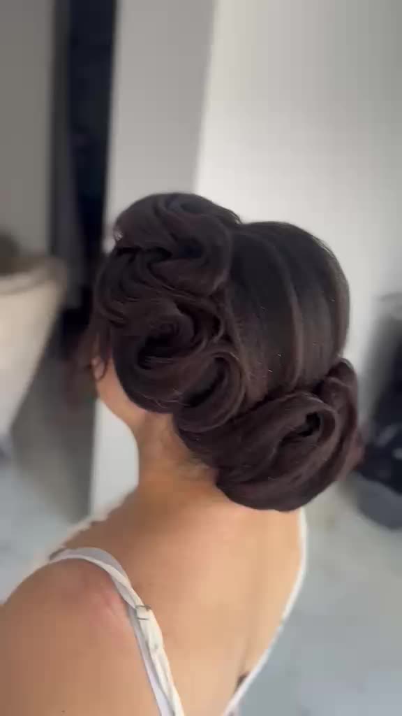 @Alev Kadiroğlu💇🏼♀️