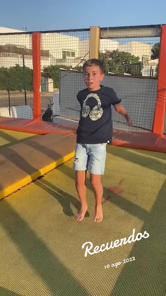 @FamilyTube