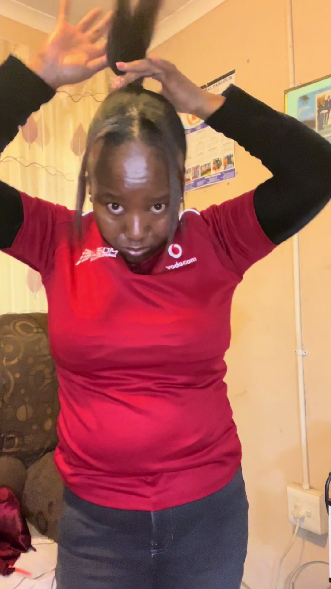 @Nomhlekhabo06