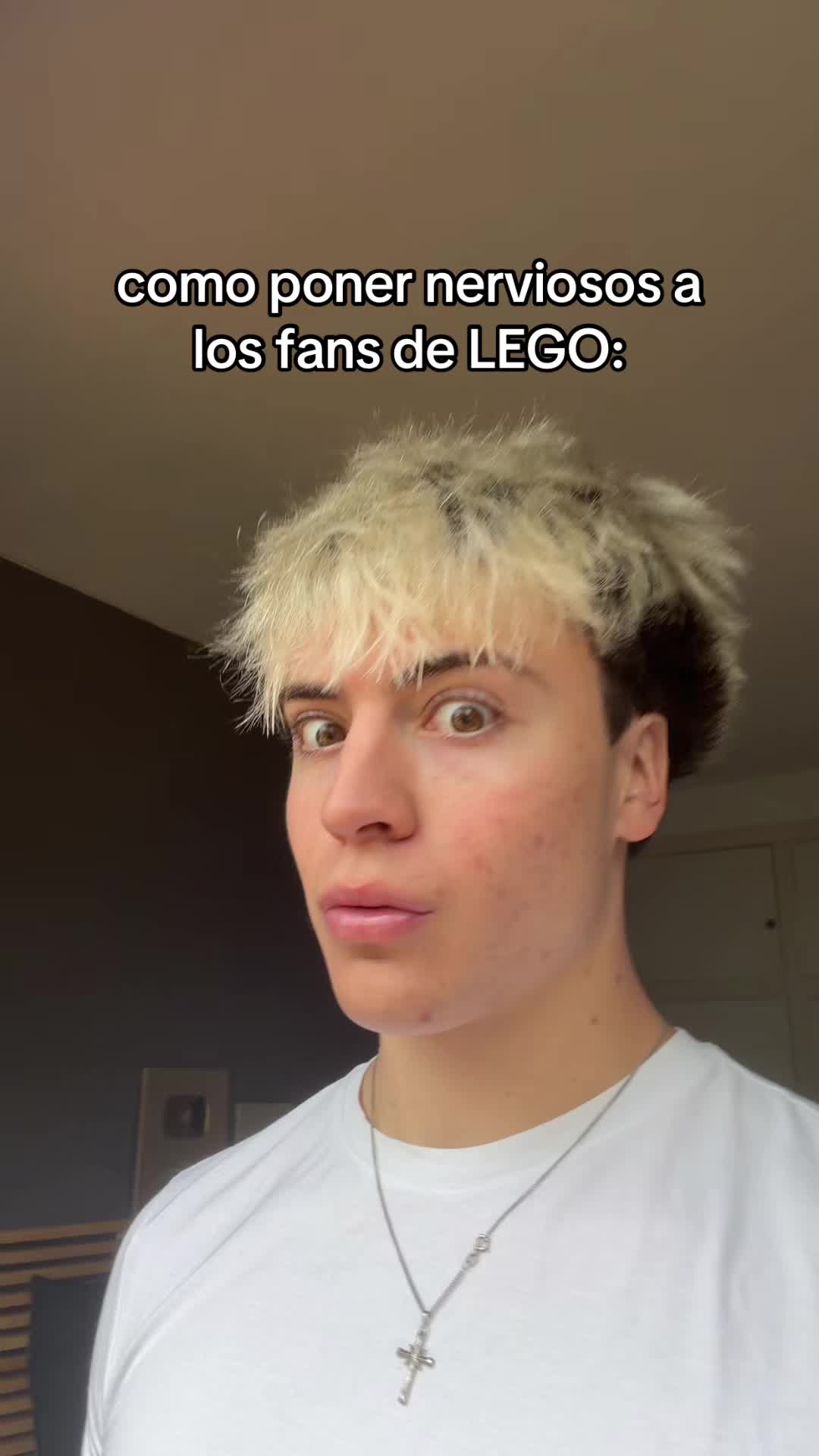 @𝖆𝖕𝖔𝖑𝖔