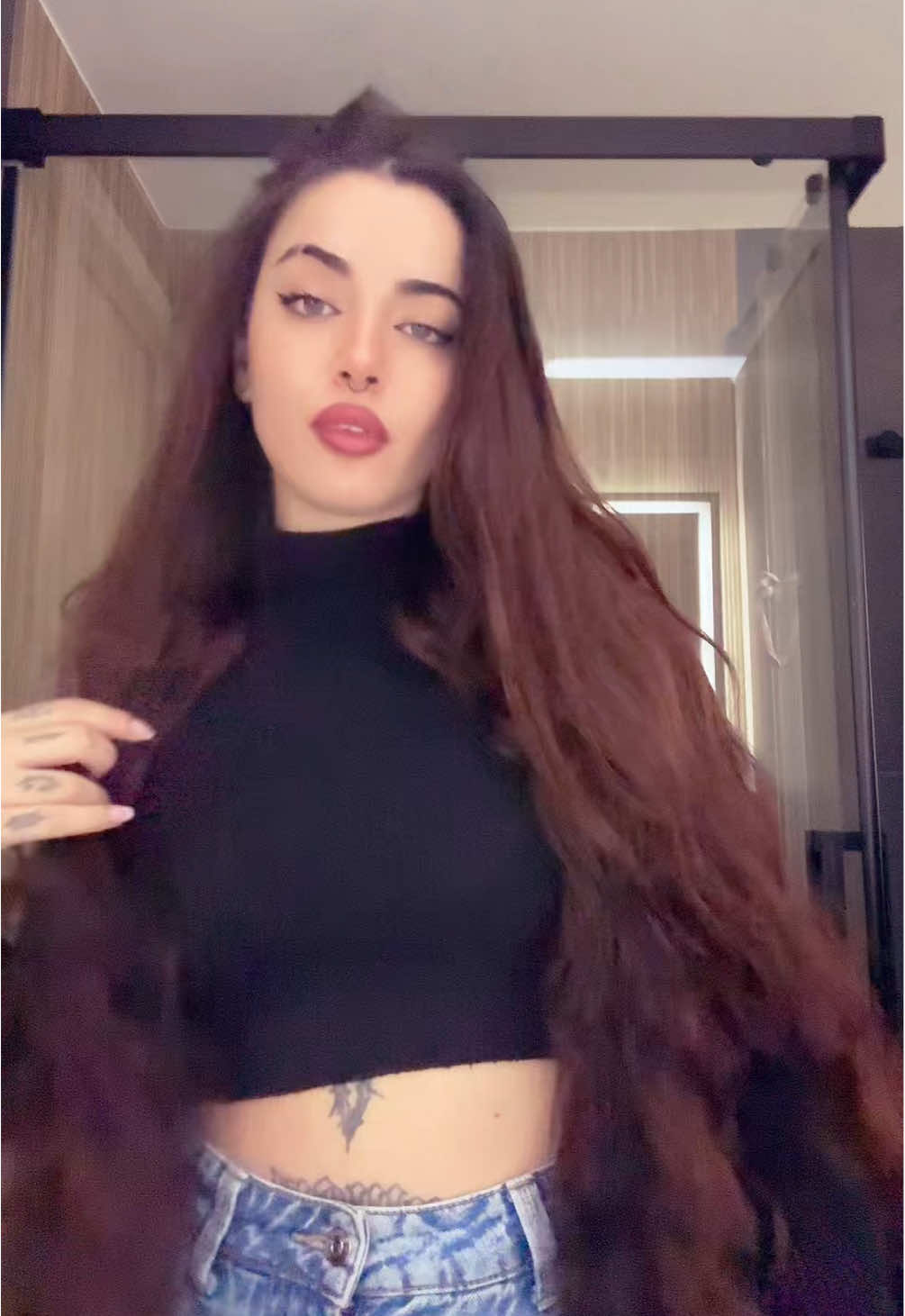 @Sarita🕷️