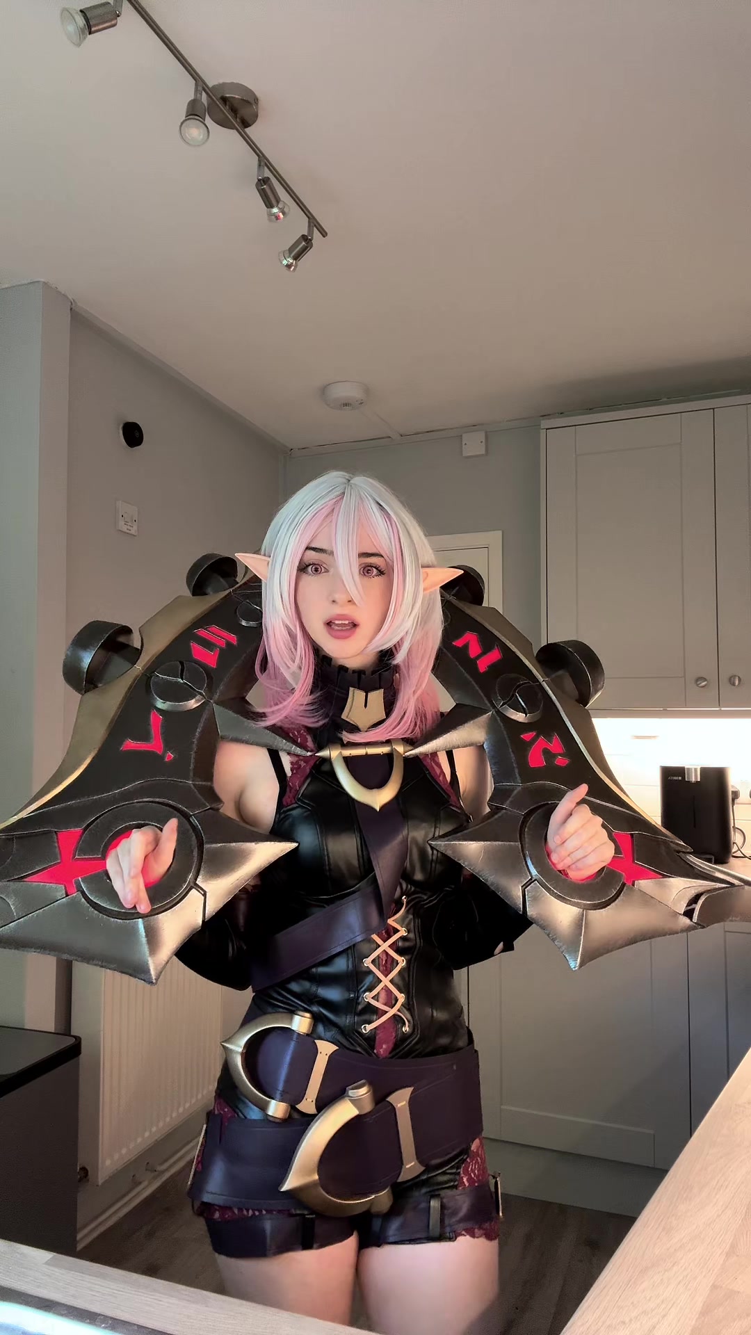 @Tenshi ➡️ twitch.tv/tenshi