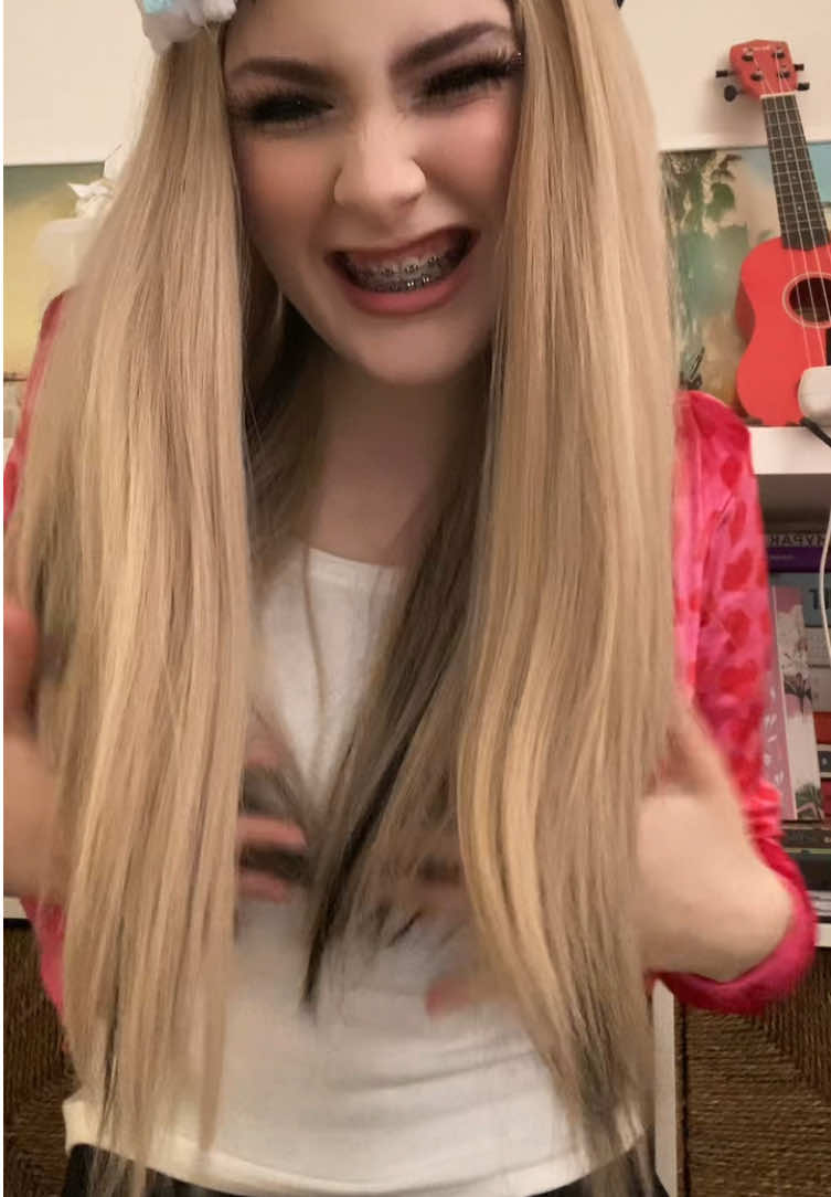 @_littleannenkova