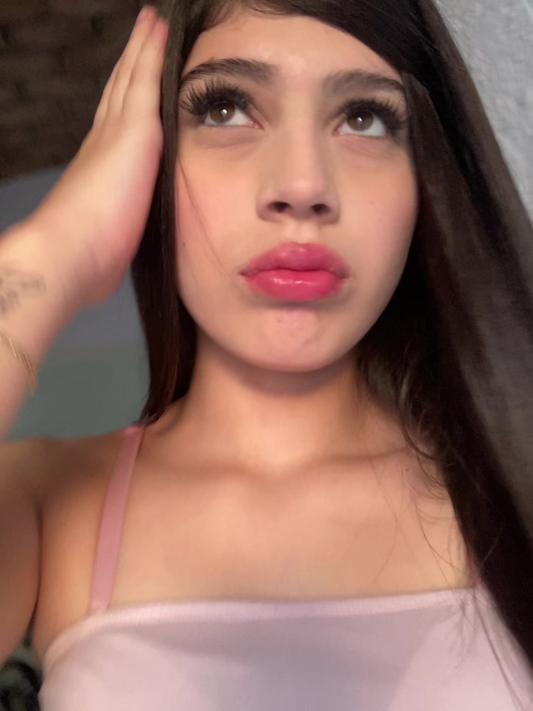 @Ashleyy!
