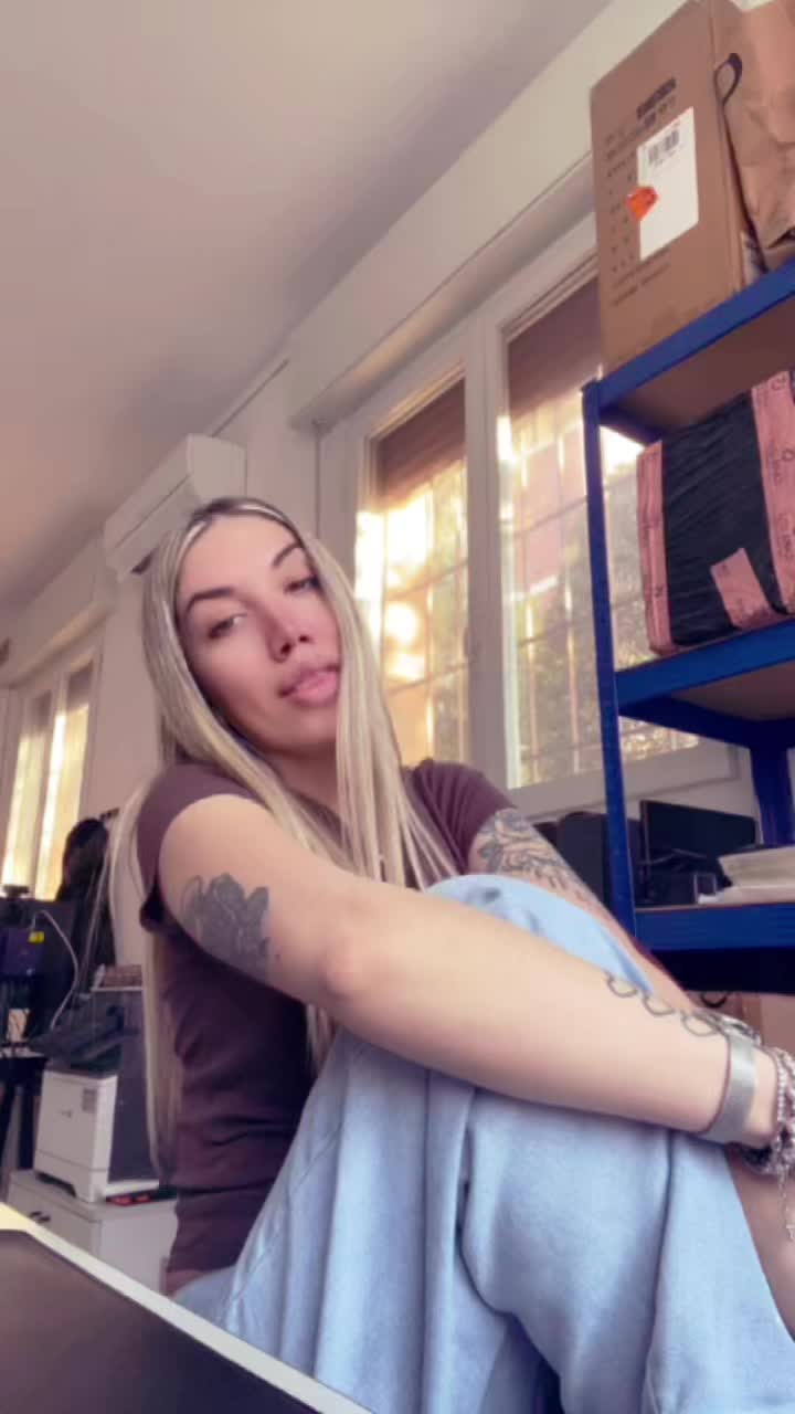 @𝐵 𝒜 𝑅 𝐵 𝐼 𝐸 👸🏼