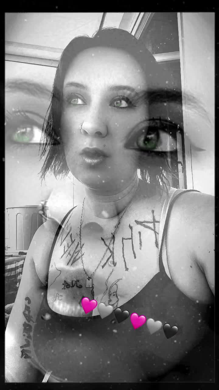 @🩷 Mal&aacute; hyena 🌈