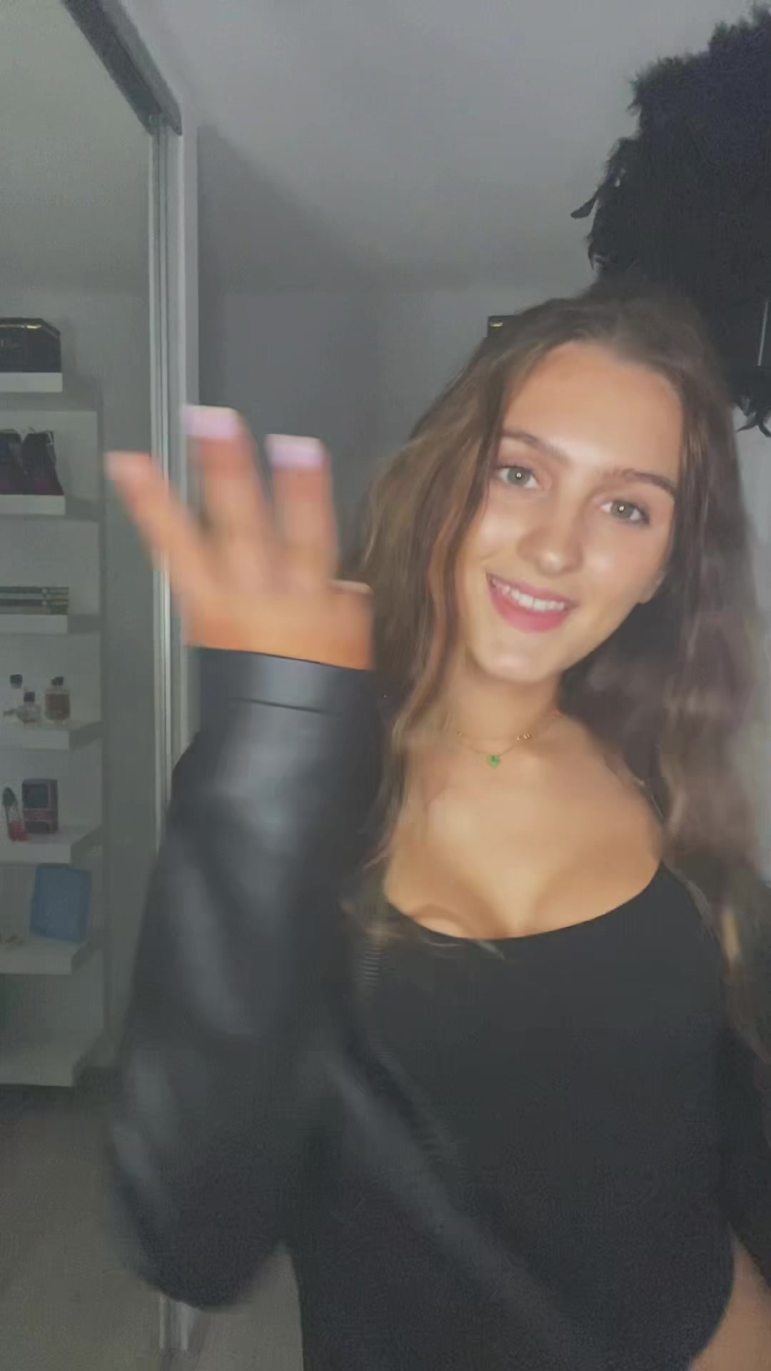 @🦦