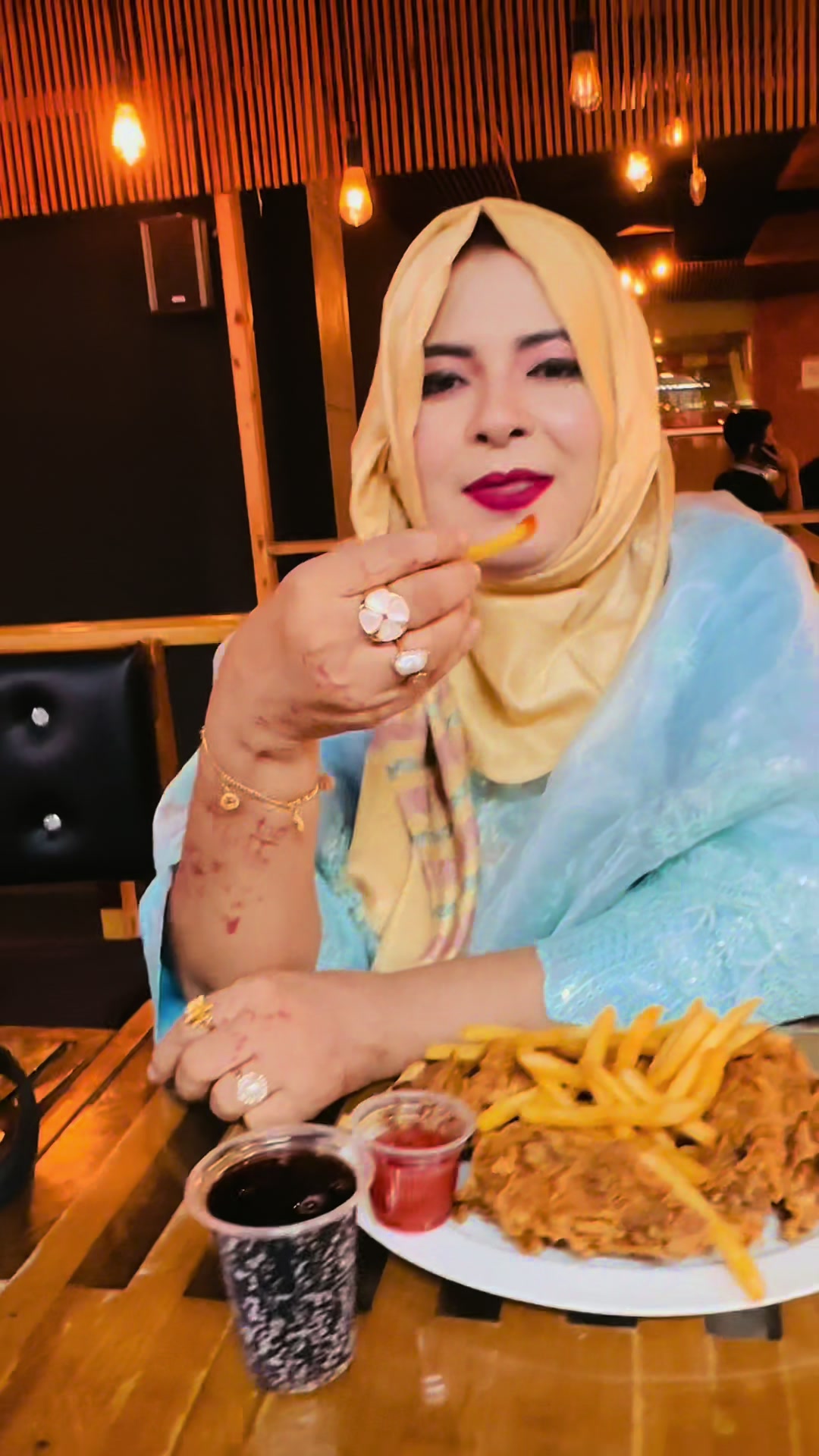 @Lucky Begum