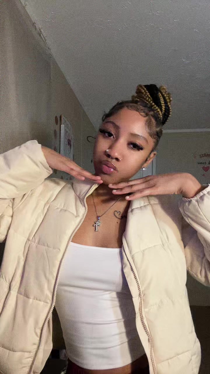 @yofavgirl222