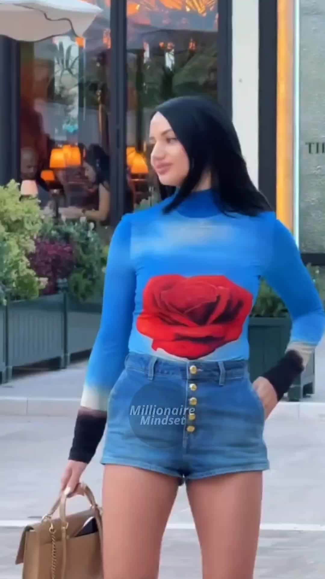 @Sketchora