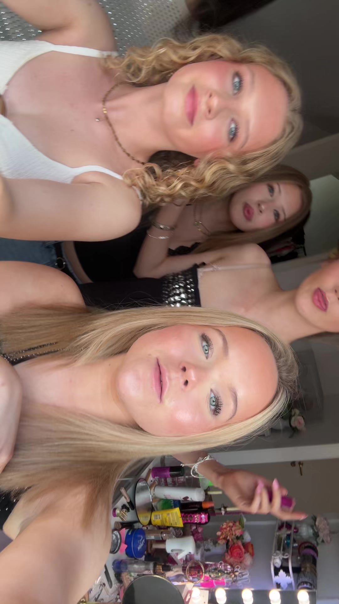 @Ella_steinstö🌺