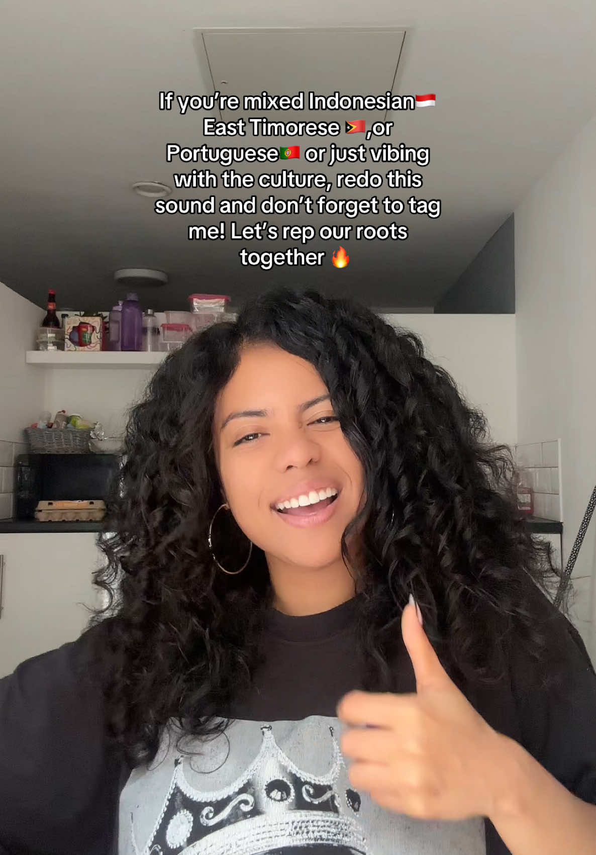 @Curlyypod