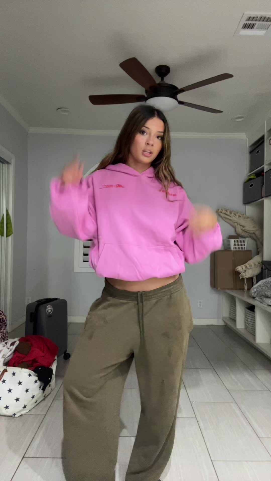 @Lilly F