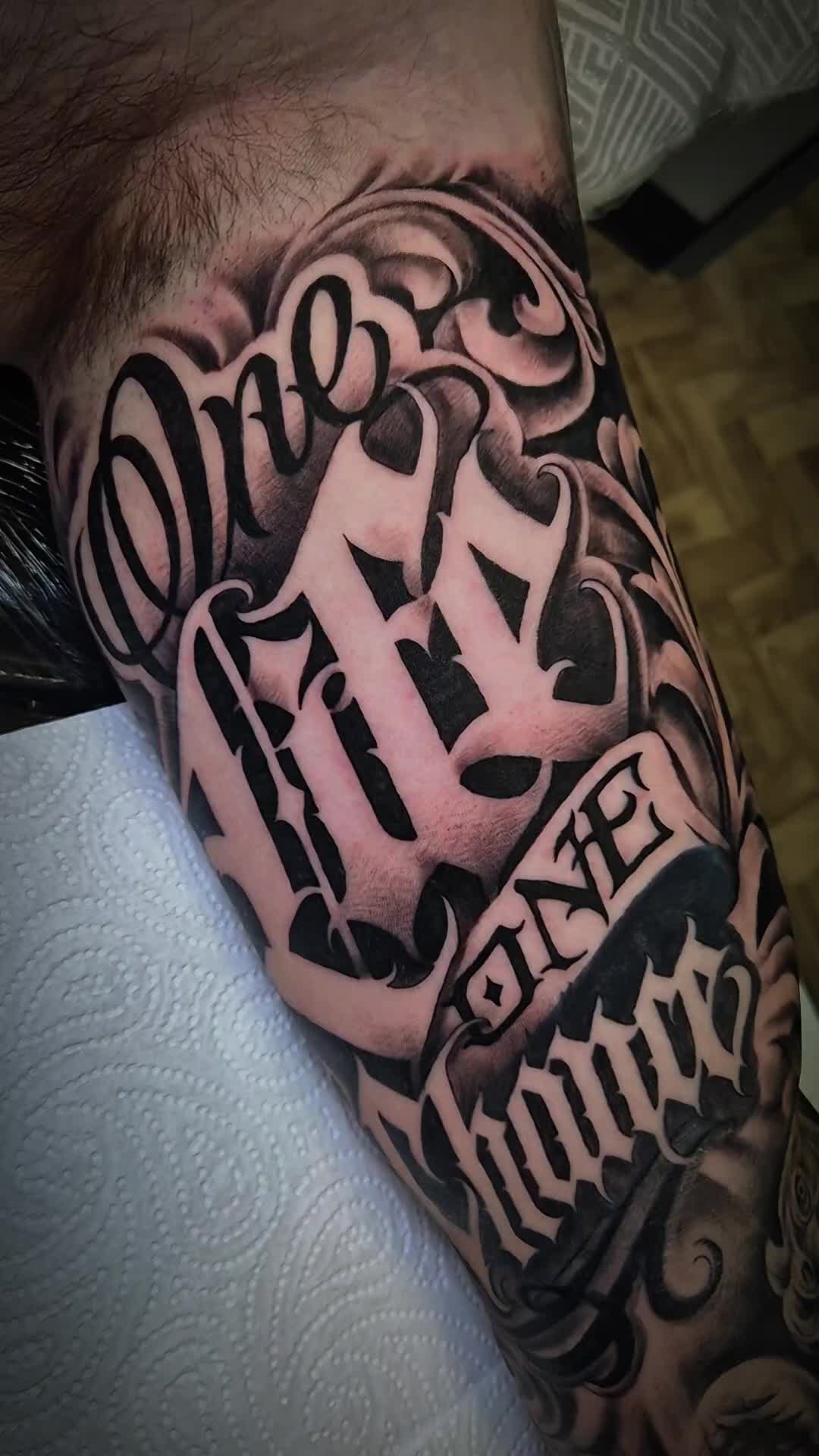 @Lozyoungtattoo
