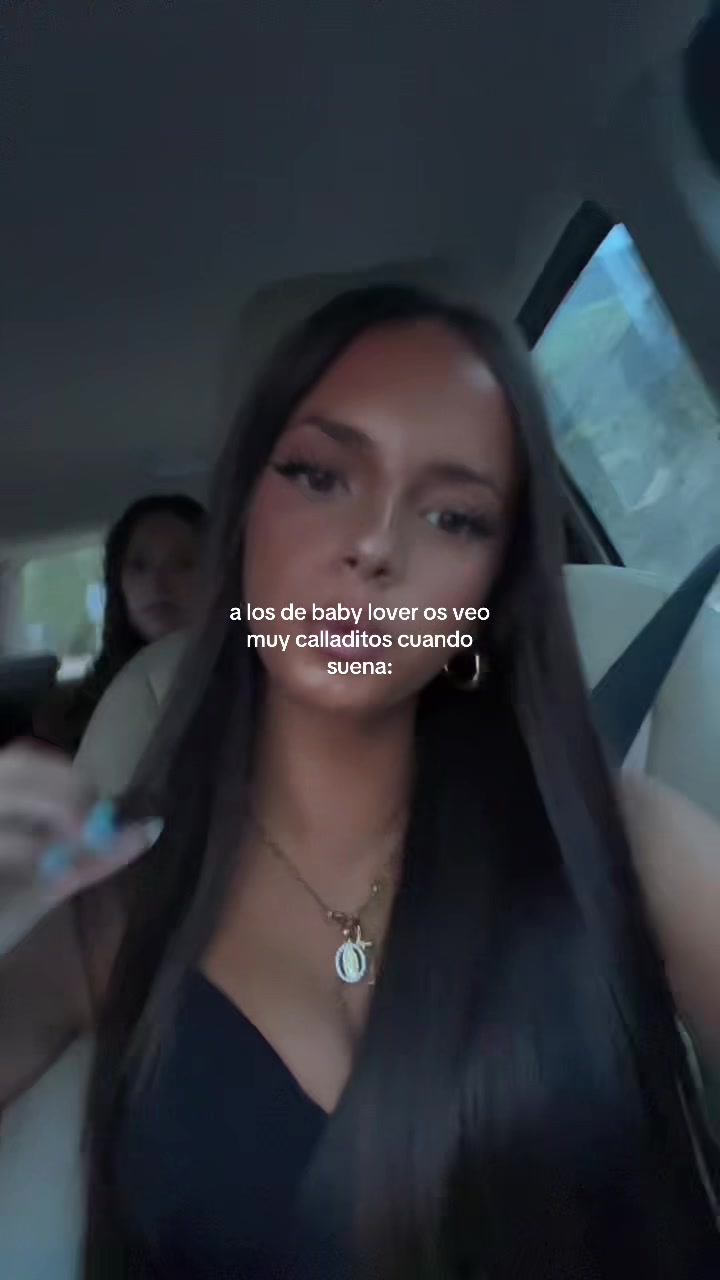 @LARA BLANCO