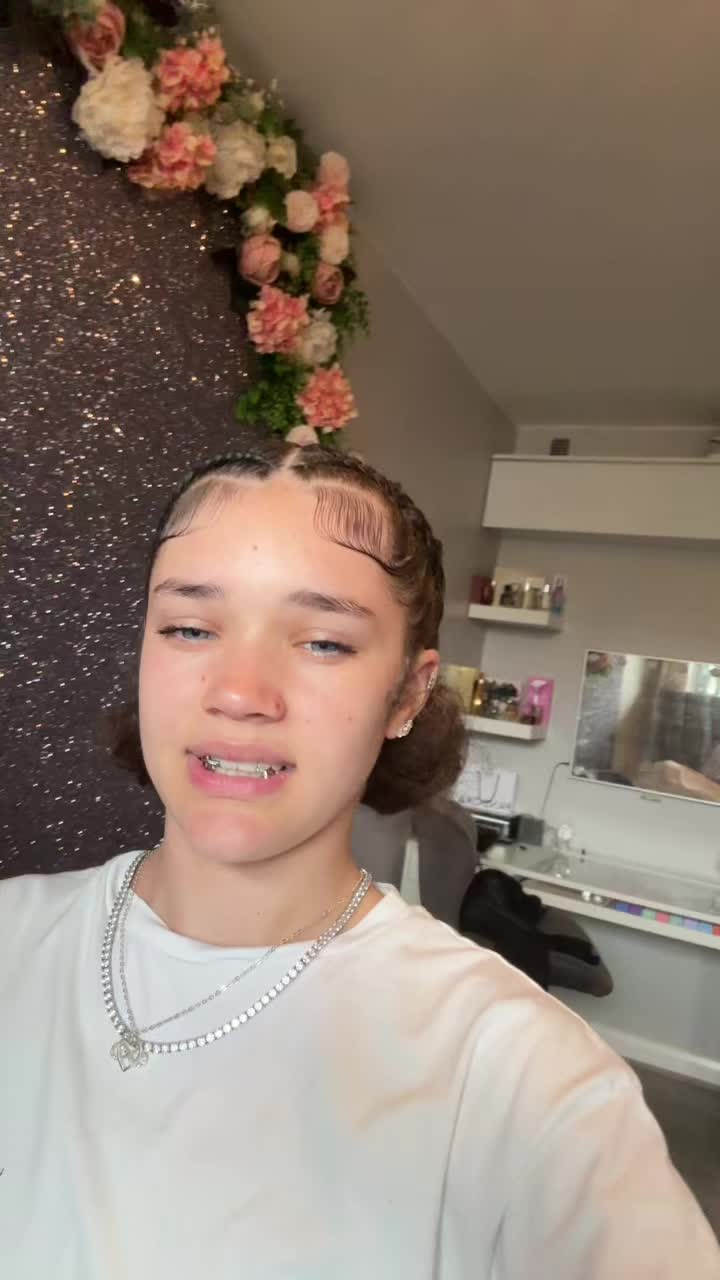 @n&iacute;cole💙🫧