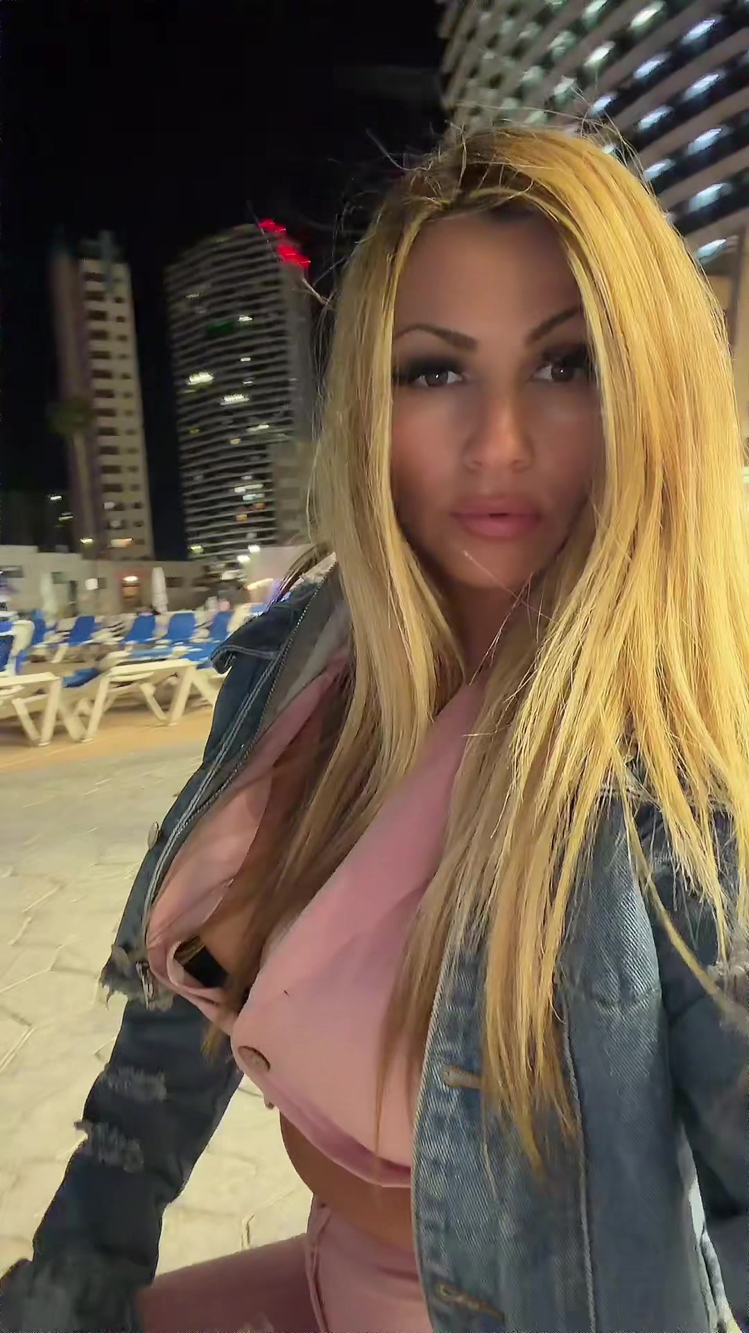@Elena Chebaru