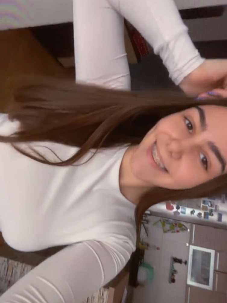 @𝓔𝓵𝓮𝓷𝓪💙