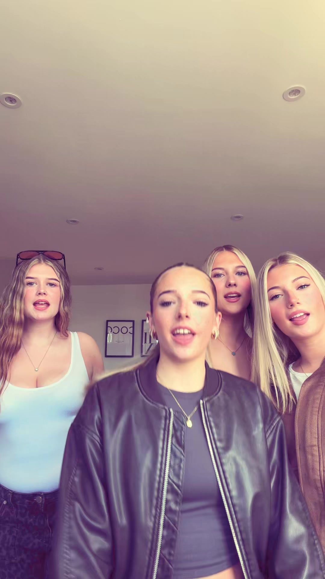 @𝐥𝐲𝐥𝐚 𝐦𝐚𝐜𝐞