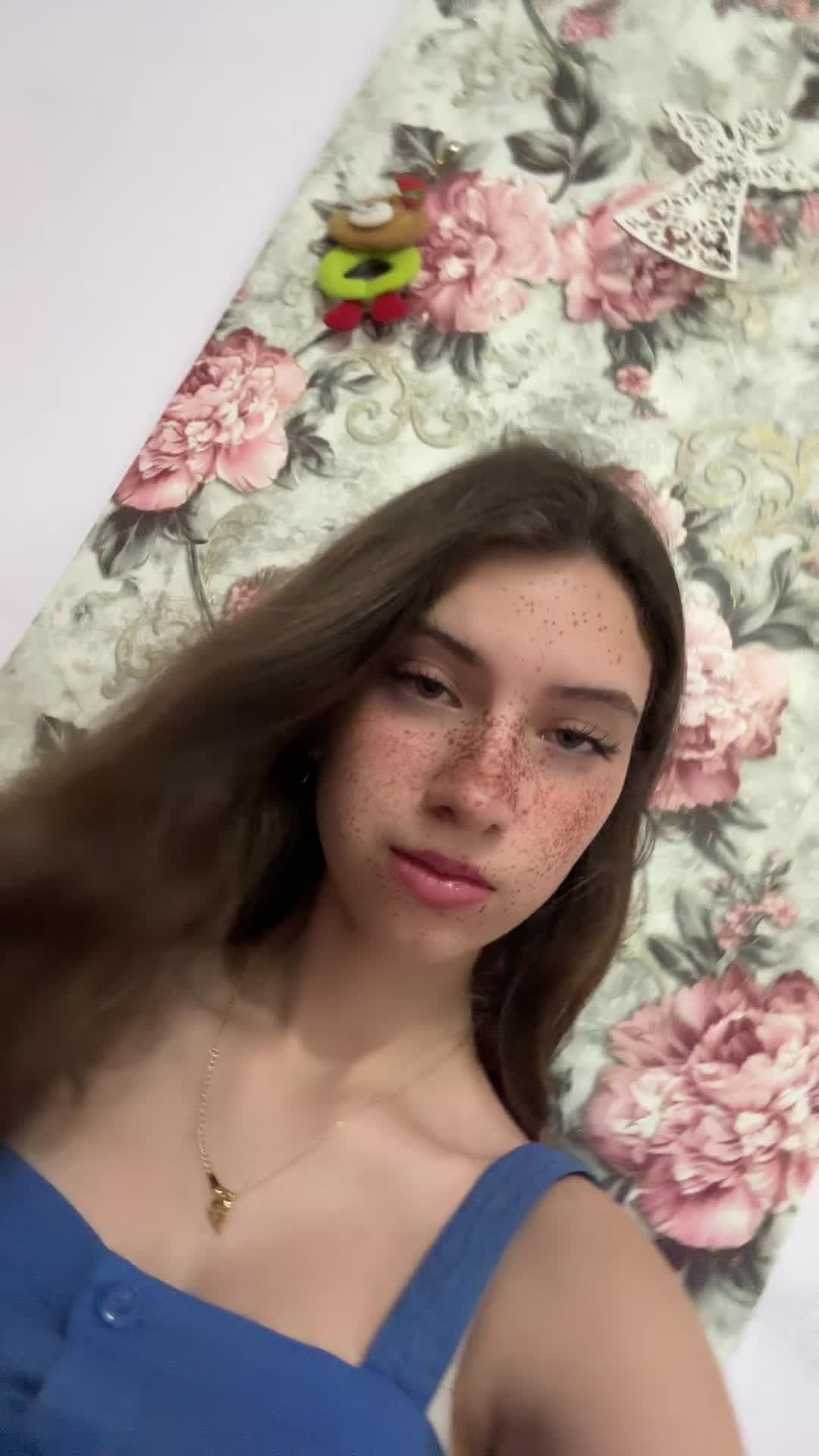 @Poli