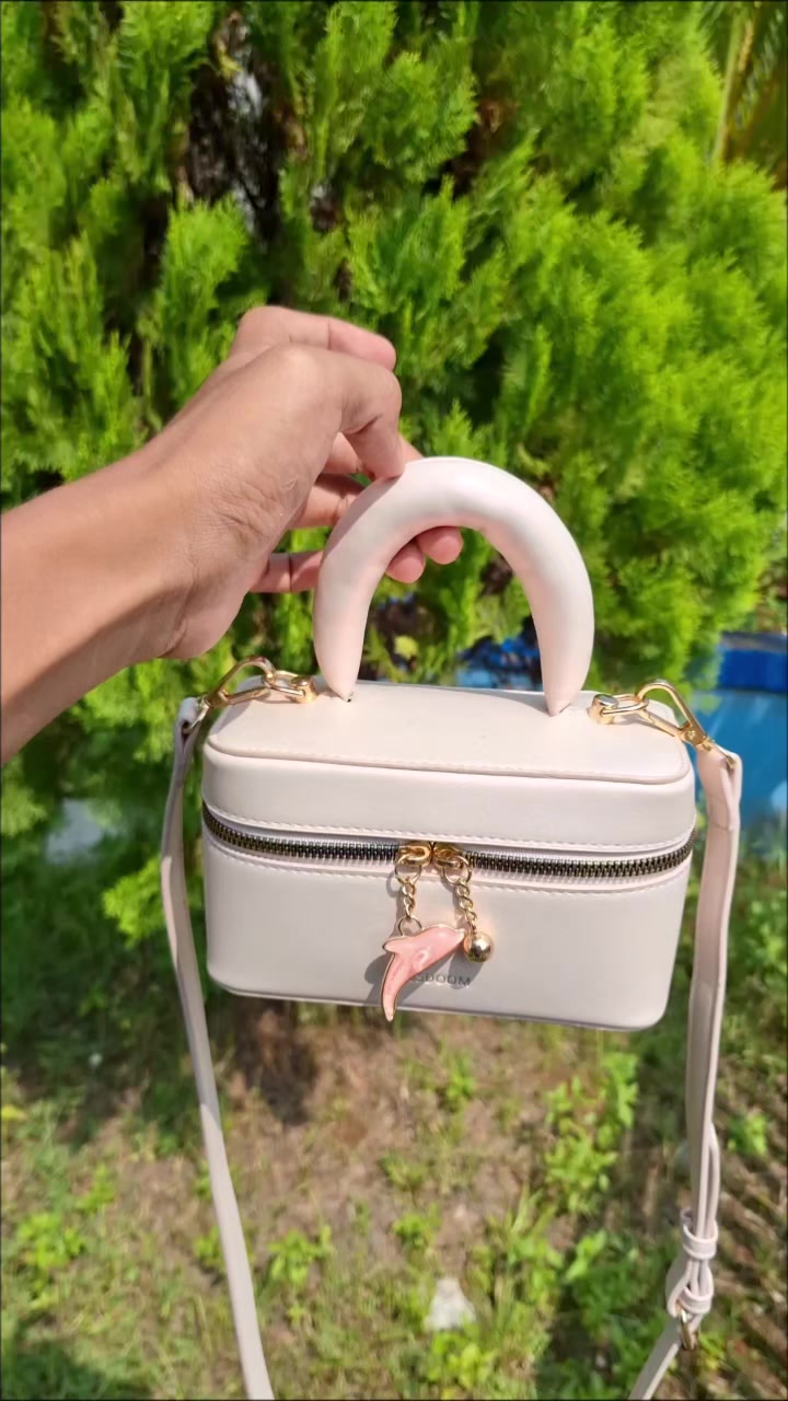 @Viora Bag