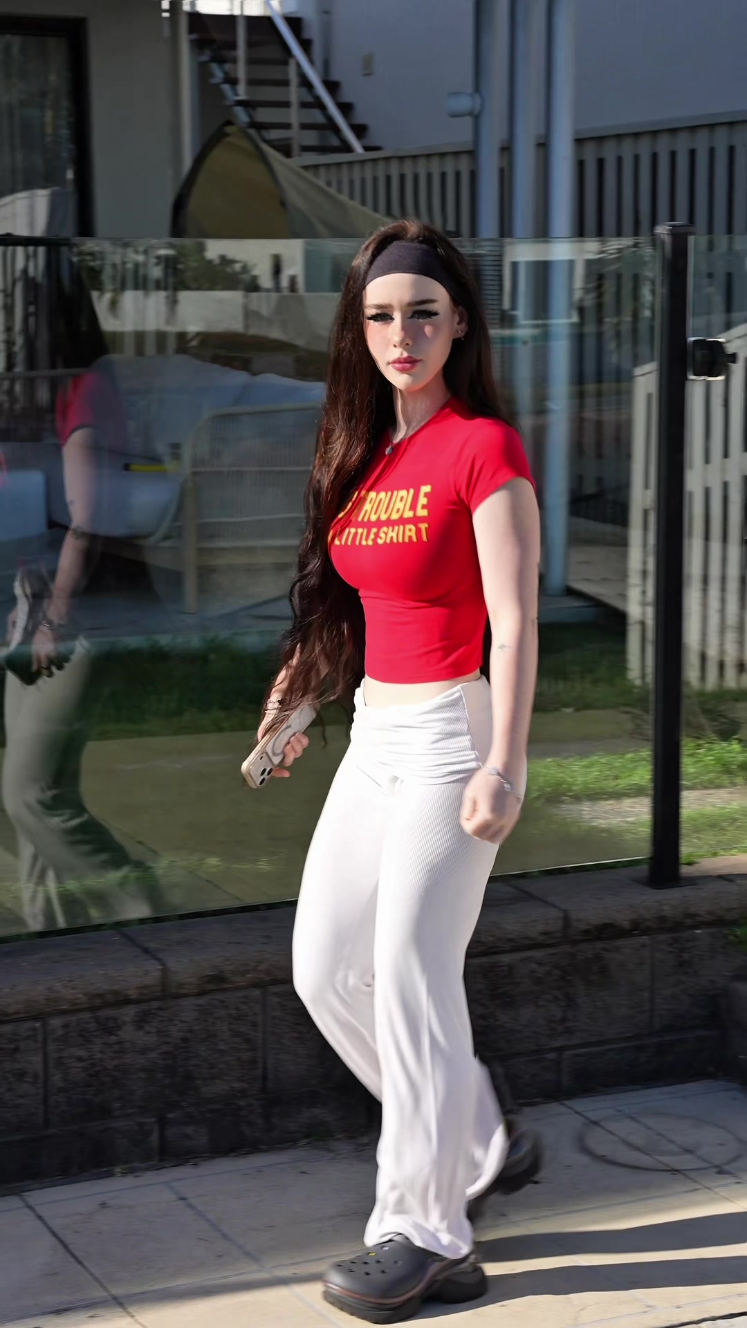 @lara walks